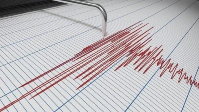 7 ضحايا وعدة إصابات بزلزال قوته 5.7 درجة يضرب المنطقة الحدودية بين تركيا وإيران