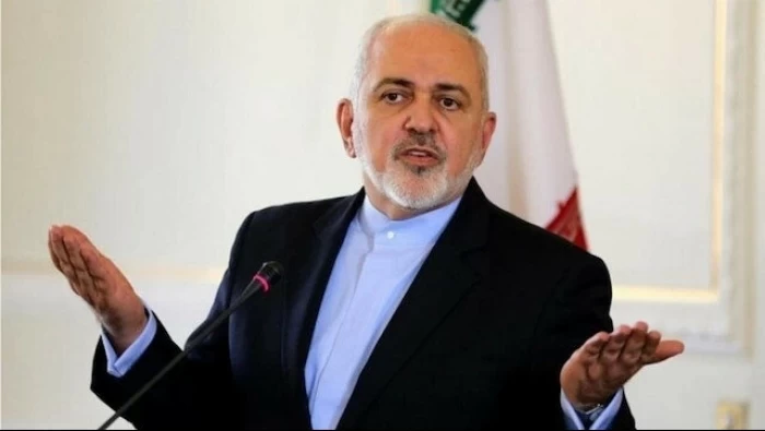 ظريف: أمريكا تتفاخر بقتل الإيرانيين!
