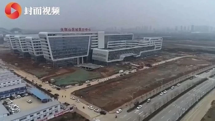خلال يومين فقط.. الصين تنشئ أول مستشفى لمعالجة مصابي كورونا (فيديو)
