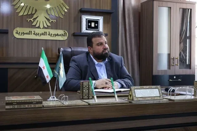 محافظ السويداء يوجّه بإلزام المدارس بالدوام الكامل ومحاسبة المقصرين