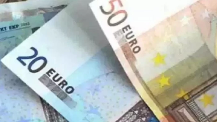 سعر صرف الليرة السورية في دمشق وحلب امام بعض العملات 22/9/2019