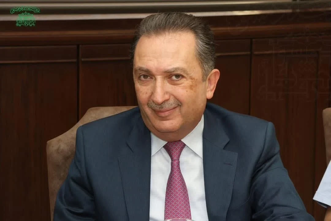 الصناعي فواز العقاد: كل من يحسب بالدولار يحافظ على عمله ومن يجهل رأسماله يخسر السوق