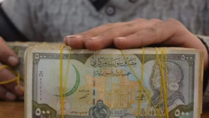 تحسن سعر صرف الليرة السورية في دمشق وحلب امام بعض العملات 24/12/2019