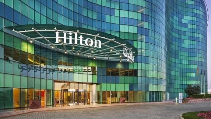 بسبب كورونا..سلسلة فنادق هيلتون تسرح 22٪ من موظفيها حول العالم