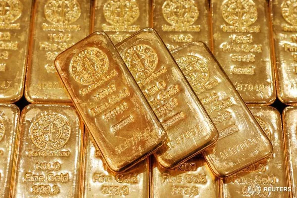 هل سيشهد سعر الذهب انخفاضًا في الأيام المقبلة بعد تحقيقه مستوى قياسي؟