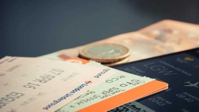 المصرف المركزي يوضح شروط بيع تذاكر الطيران بالليرة السورية و الدولار