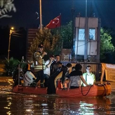 فيضانات إسطنبول: خسائر مادية وبشرية