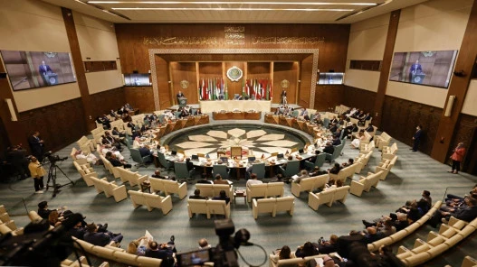 الجـامعة العربية تـخطـط لإرسـال مبـعوث إلى دمشق لتعـزيز التـواصـل مع الإدارة السورية الجـديدة