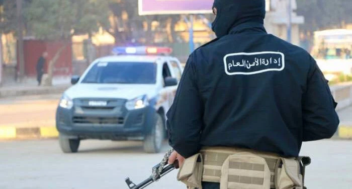 مسدس جانيك التركي ضمن معدات الأمن العام السوري