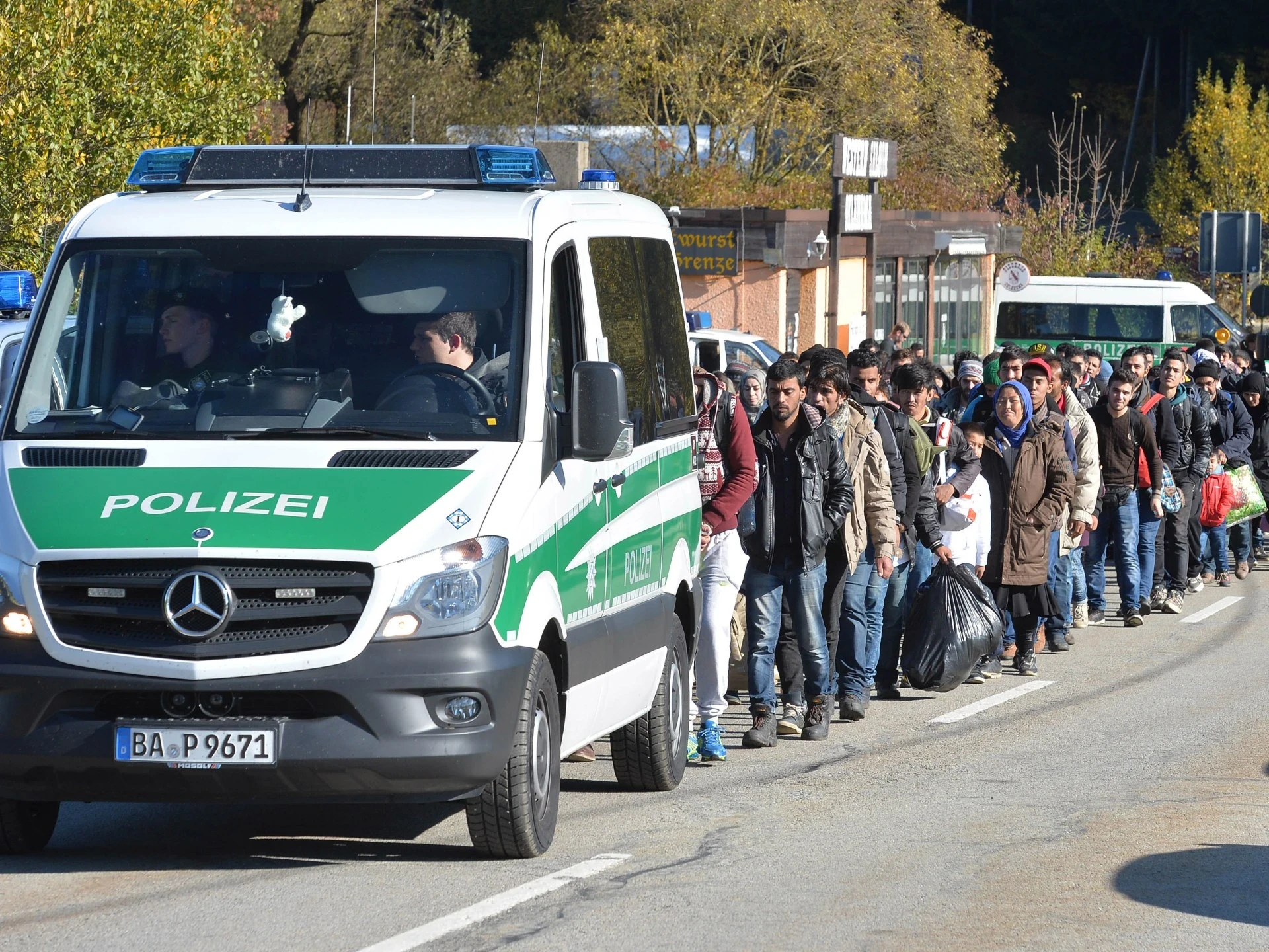 جدل ألماني متجدد حول ترحيل السوريين بعد كشف أرقام رسمية