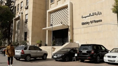 توضيحات رسمية حول تأخر صرف الرواتب وإجراءات لضمان الالتزام بالمواعيد