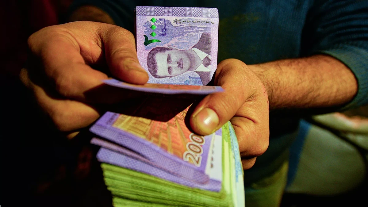 سوريا الجديدة تبدأ من هنا: فصل موظفين بتهم رشوة وتهريب يفتح الباب لمحاربة الفساد فعلياً