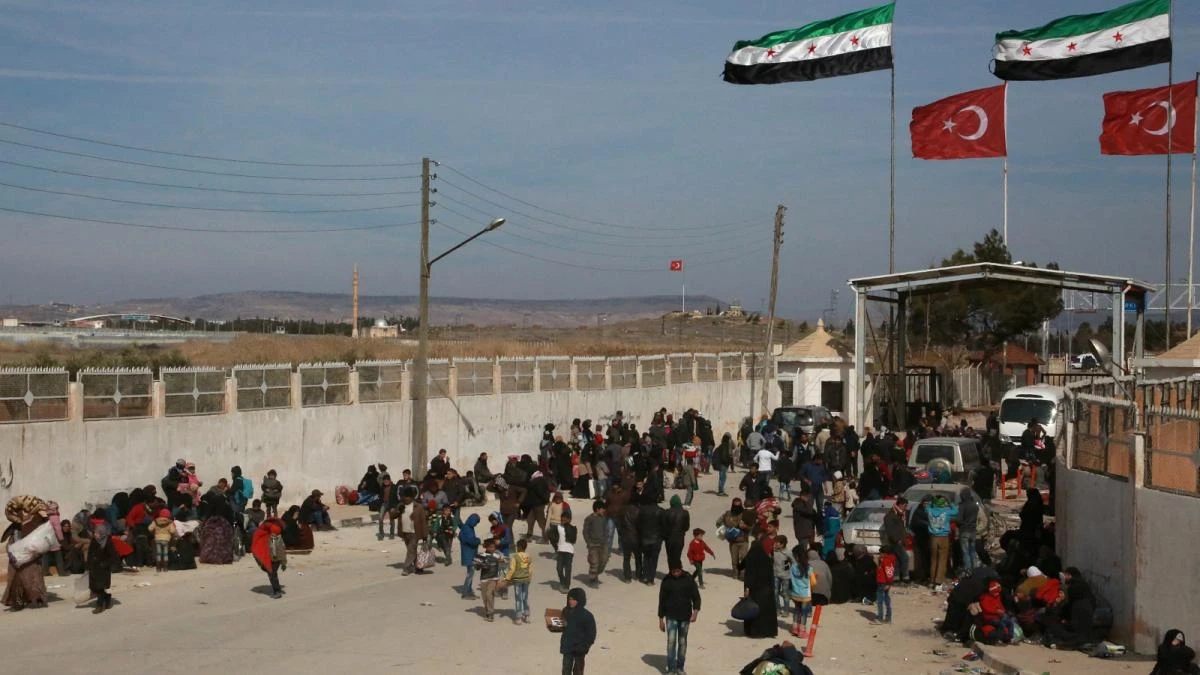 تركيا تـطـلق نظـامًـا جـديـدًا لإجـازات السوريين تحـت الحمـاية المـؤقـتة لزيـارة وطـنهم