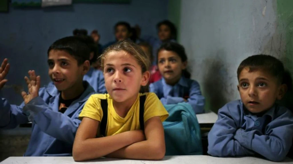 تقرير: معظم المدارس في لبنان تمتنع عن قبول الطلاب السوريين للعام الدراسي الجديد