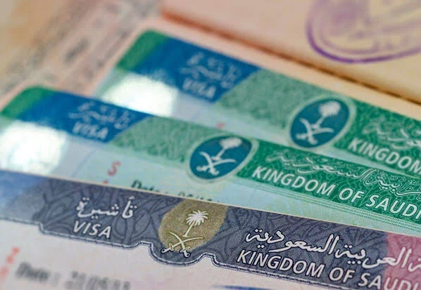 هل أوقفت السعودية منح التأشيرة للسوريين؟
