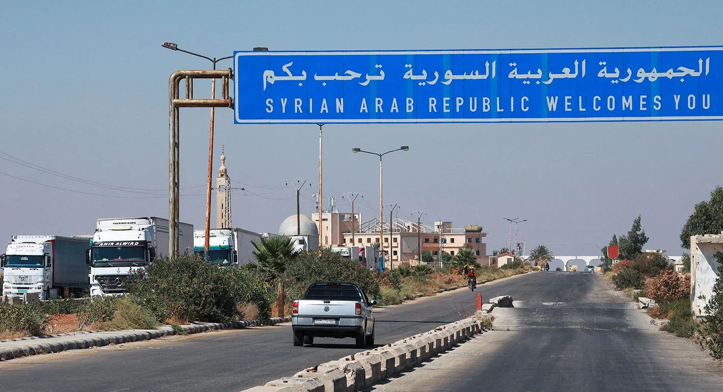 الأردن يعزز الحدود مع سوريا بسـياج إلكتروني