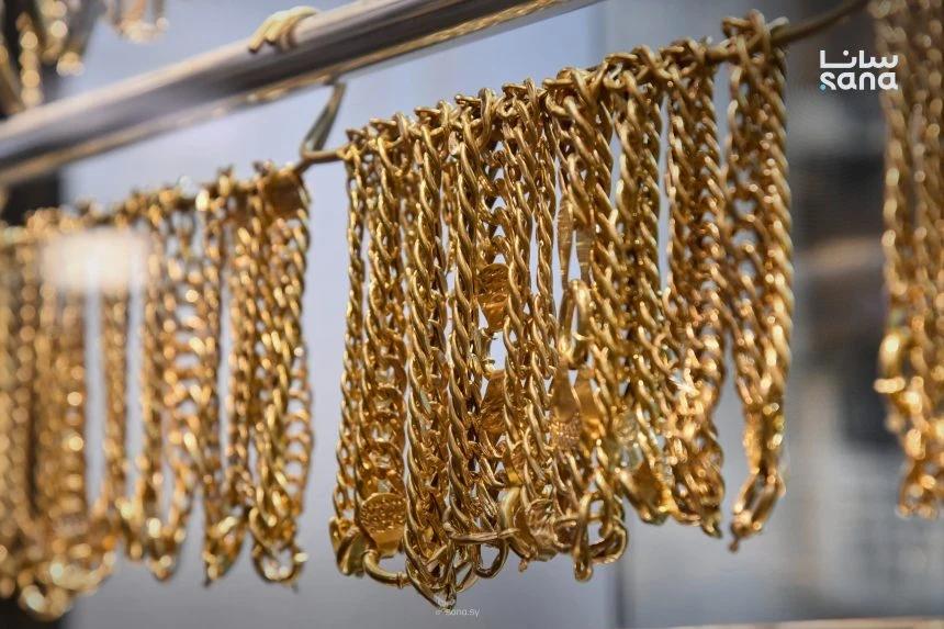 أسعار الذهب والمحروقات تقفز إلى مستويات غير مسبوقة في سوريا