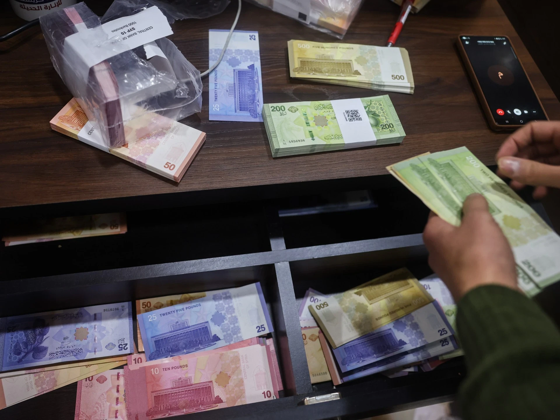 أسعار الليرات والعملات اليوم في سوريا الثلاثاء 21 تموز 2026