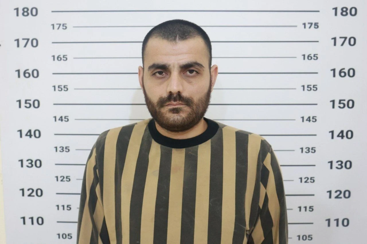 الداخلية تعلن توقيف أنور هندي بتهم جرائـ..ـم حرب وأنشطة غير مشروعة