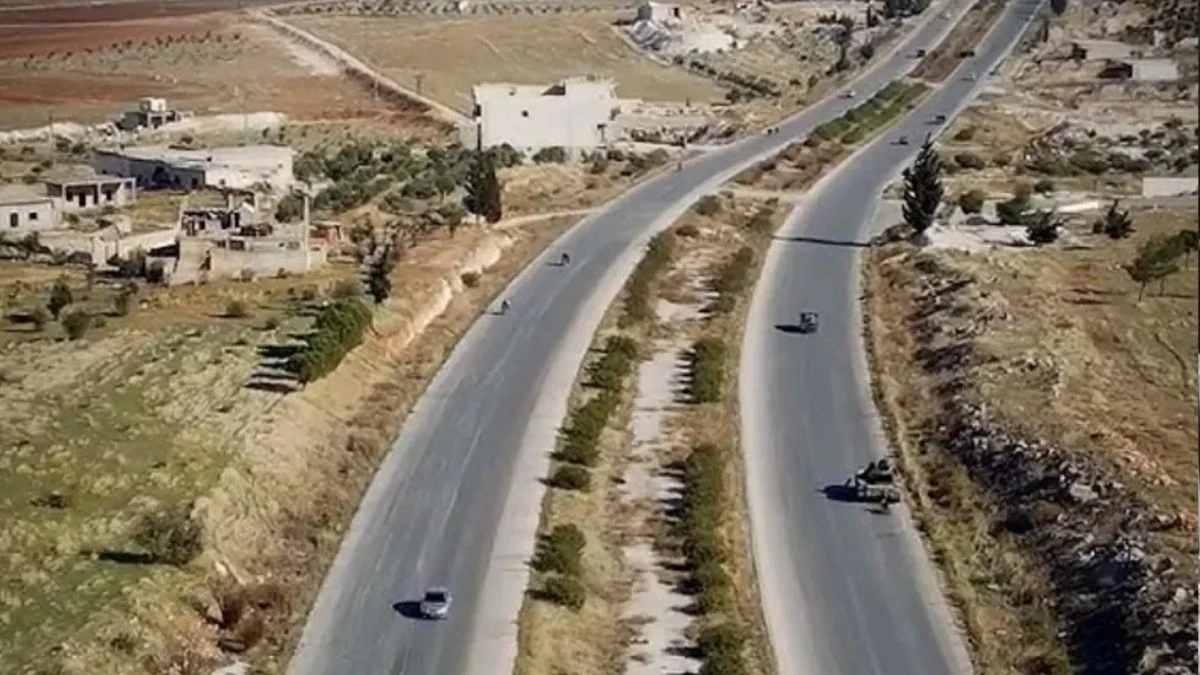 تفاصيل مشروع الطريق الدولي بين دمشق ودير الزور