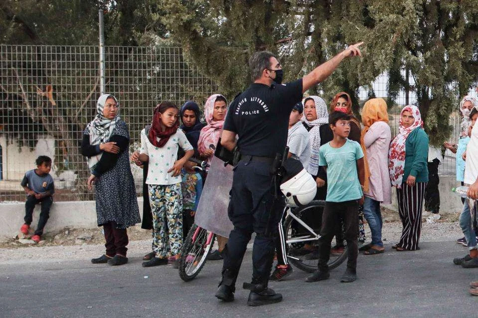 شروط الحصول على الإقامة اليونانية للاجئين وفقًا للقانون الجديد