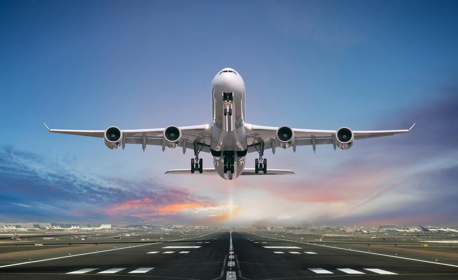معلومات جوية هامة للمسافرين: حقائق حول الرحلات الجوية