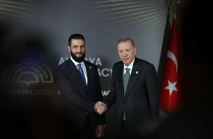 تركيا تؤكد دعمها لسلام واستقرار الشعب السوري