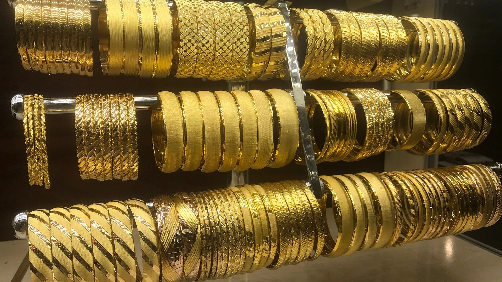 تراجع سعر الذهب في سوريا رغم ارتفاعه عالمياً