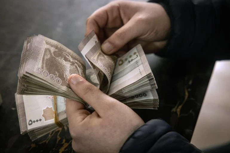 سعر صرف الليرة السورية عند افتتاح يوم الخميس