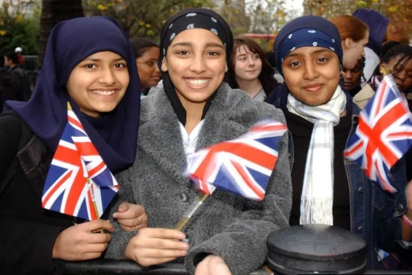 لأول مرة.. المسيحيون أصبحوا أقلية في بريطانيا والإسلام الدين الأكثر انتشارا