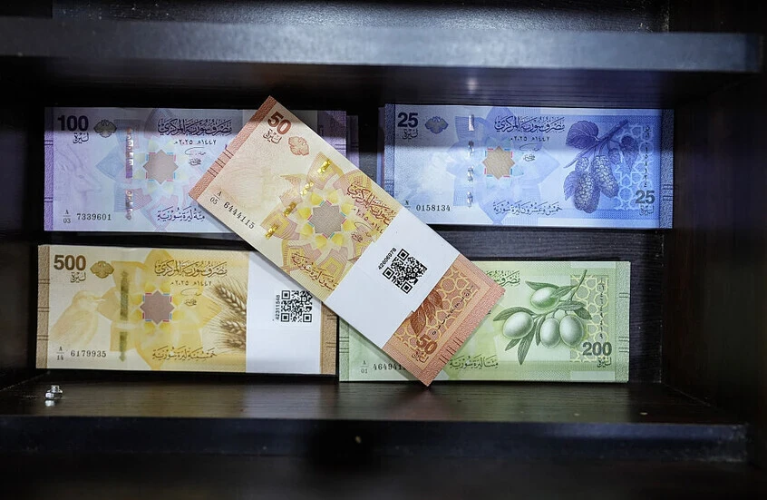 ثبات سعر الليرة السورية أمام العملات الأجنبية ليوم السبت
