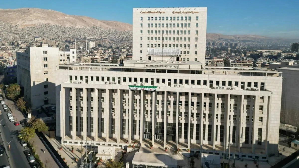 حاكم مصرف سوريا المركزي: دعم المشاريع الإنتاجية وتعزيز الشراكة مع القطاع الخاص أولوية للمرحلة القادمة