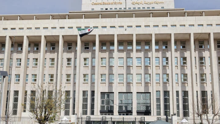 سوريا تقترب من تسوية ديونها الخارجية.. هل تفتح الخطوة باب التمويل لمشاريع إعادة الإعمار؟
