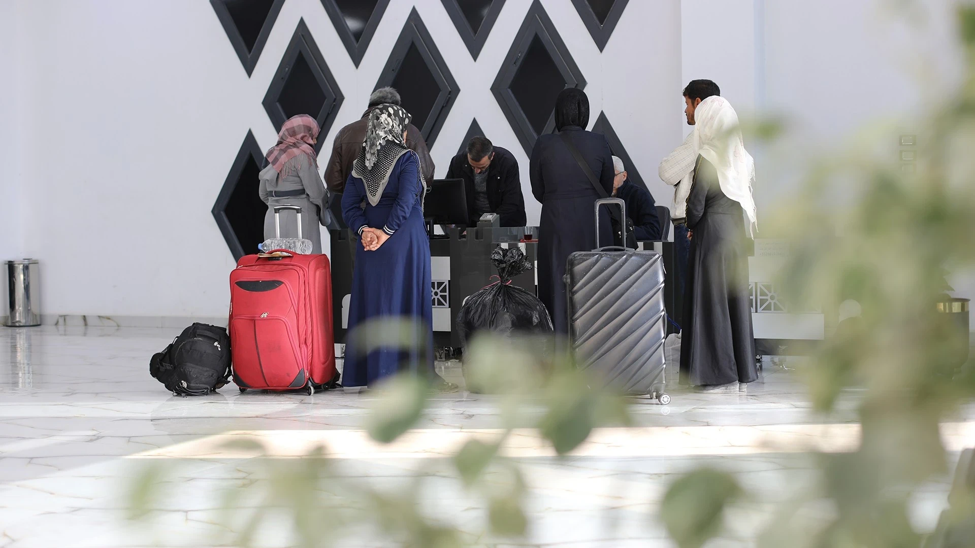 وزير الداخلـية التـركي يـوضـح أوضـاع السوريين في تركـيا ويعلـن خـططـاً للزيـارة إلى دمشق