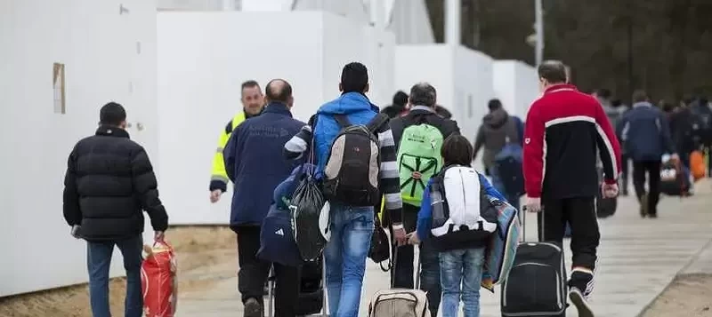 هولندا تساعد اللاجئين للحصول على تأشيرة السفر