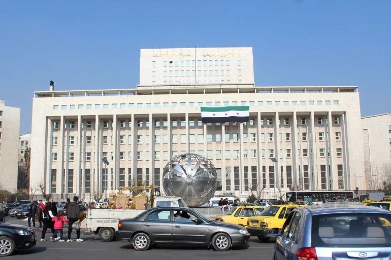 مصرف سوريا المركزي يكشف تطورات جديدة في التحويلات الدولية وتفعيل عدة عملات