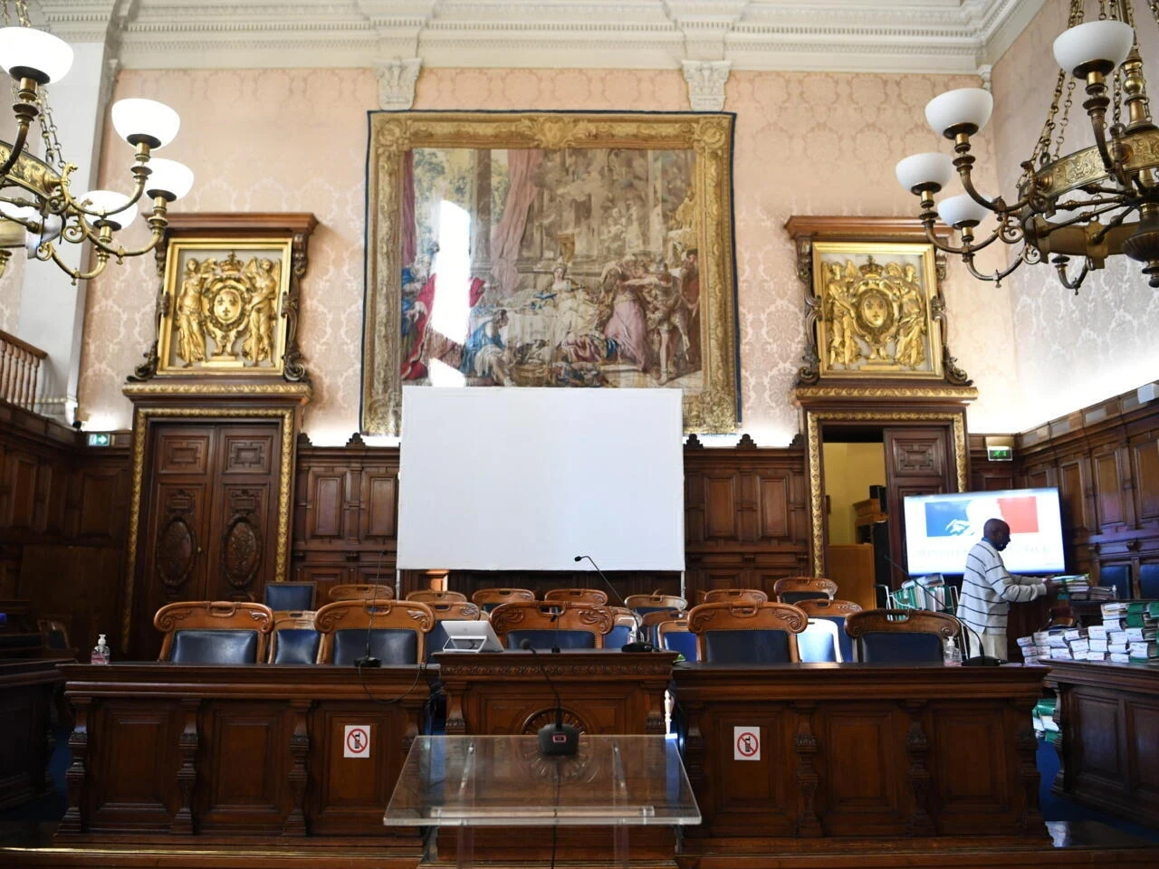 اتهامات فرنسية لعنصر مخابرات سوري بجـ..ـرائم ضد الإنسانية