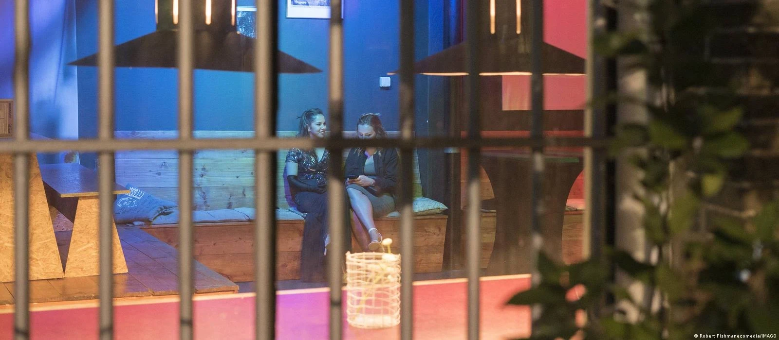 النيابة الهولندية تطلب السجن في قضية اعتداءات داخل مراكز لجوء