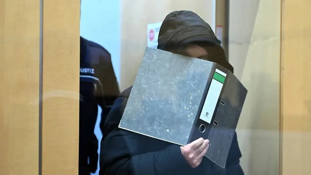 محكمة ألمانية تحكم بالسجن على سوري 4 سنوات ونصف في قضية مرتبطة بتنظيم متطـ..ـرف