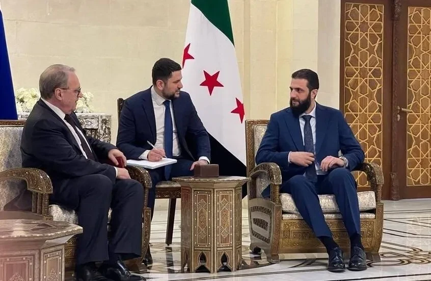روسيا تعلن استعدادها للتعاون مع الحكومة السورية الجديدة لضمان مصالحها