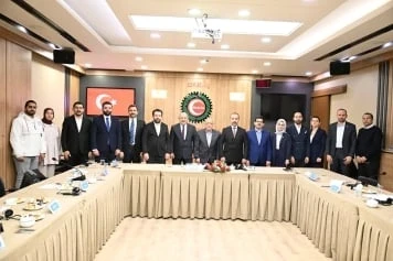 اجتماع تركي–سوري لبحث مستقبل الحماية المؤقتة والعمالة السورية