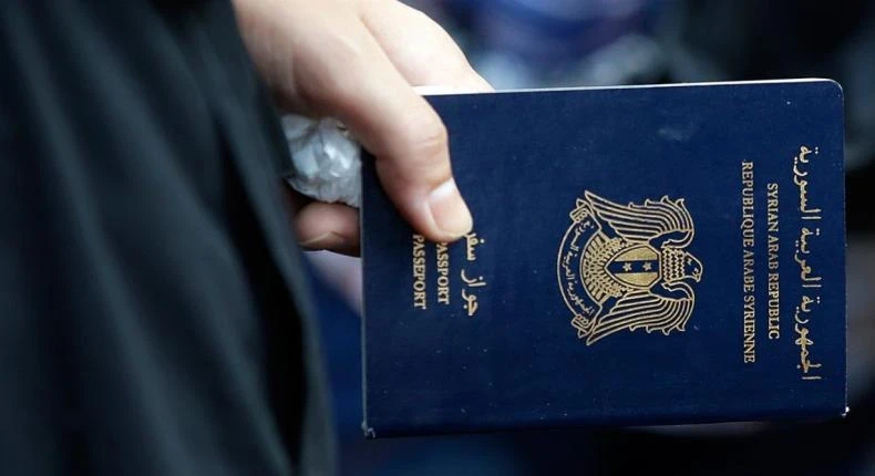 ارتفاع الطلب على جوازات السفر في سوريا: صعوبة التقديم الرسمي وتوفره في السوق السوداء