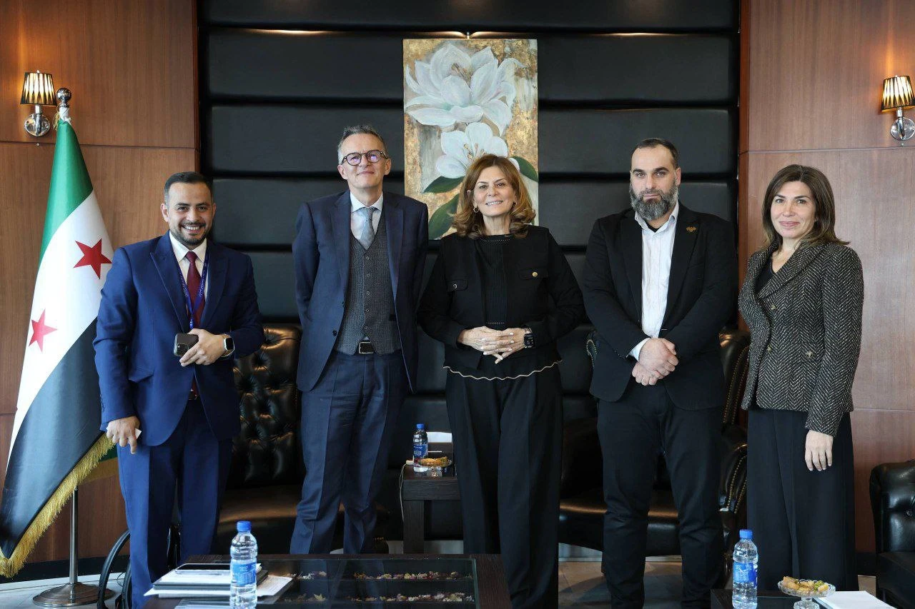 مناقشة أوضاع اللاجئين السوريين وعودتهم الآمنة مع منظمة الهجرة الدولية