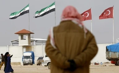 توضيح رسمي حول استمرار إيقاف إجازات السوريين في تركيا