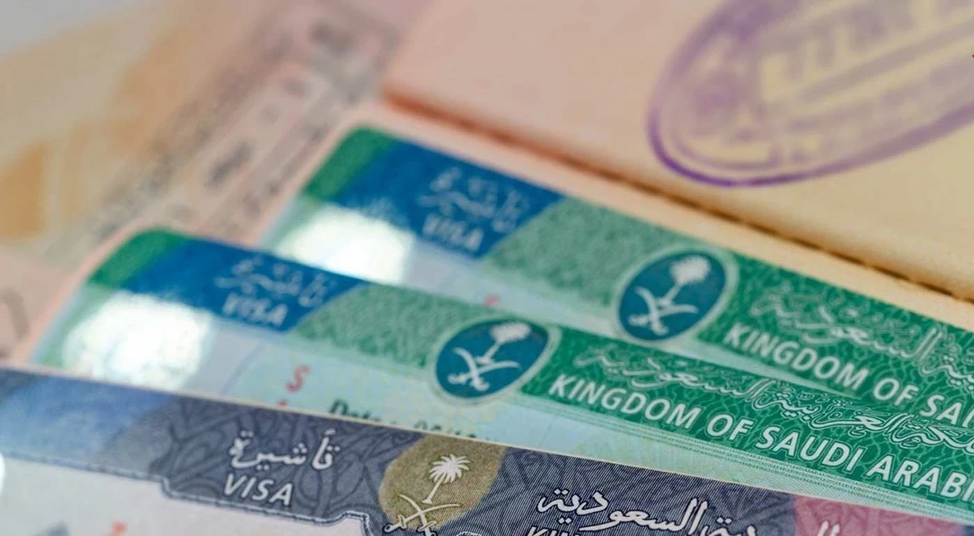 السعودية توقف منح تأشيرات الزيارة للأقارب من الدرجة الثانية فما فوق