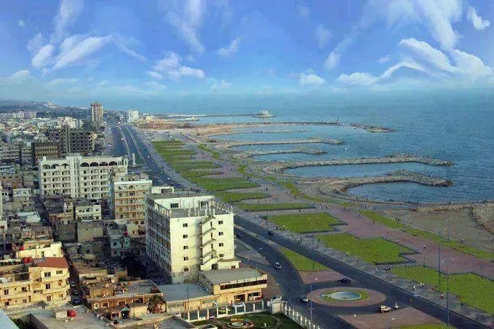 وزارة الدفـاع السورية تنـفي شائـعـات انسـحـاب القـوات من مدن الساحل