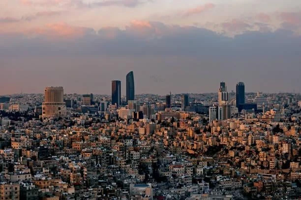 ناطحات السحاب في دمشق.. هل تستطيع العاصمة الجمع بين الاستثمار العقاري والحفاظ على هويتها التاريخية؟