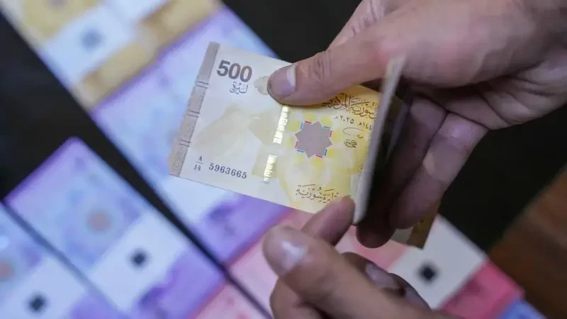 الليرة السورية تسجل تغيرات طفيفة في الأسواق السورية اليوم