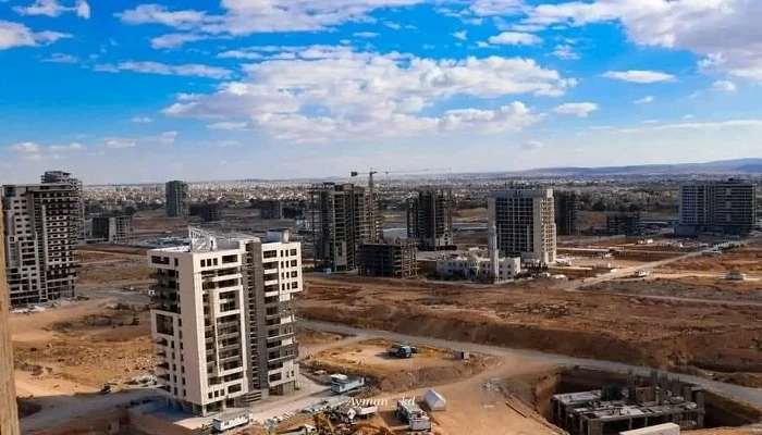 محافظ دمشق: معالجة آثار "ماروتا" و"باسيليا" أولوية والعمل جارٍ لتعويض المتضررين بشكل عادل