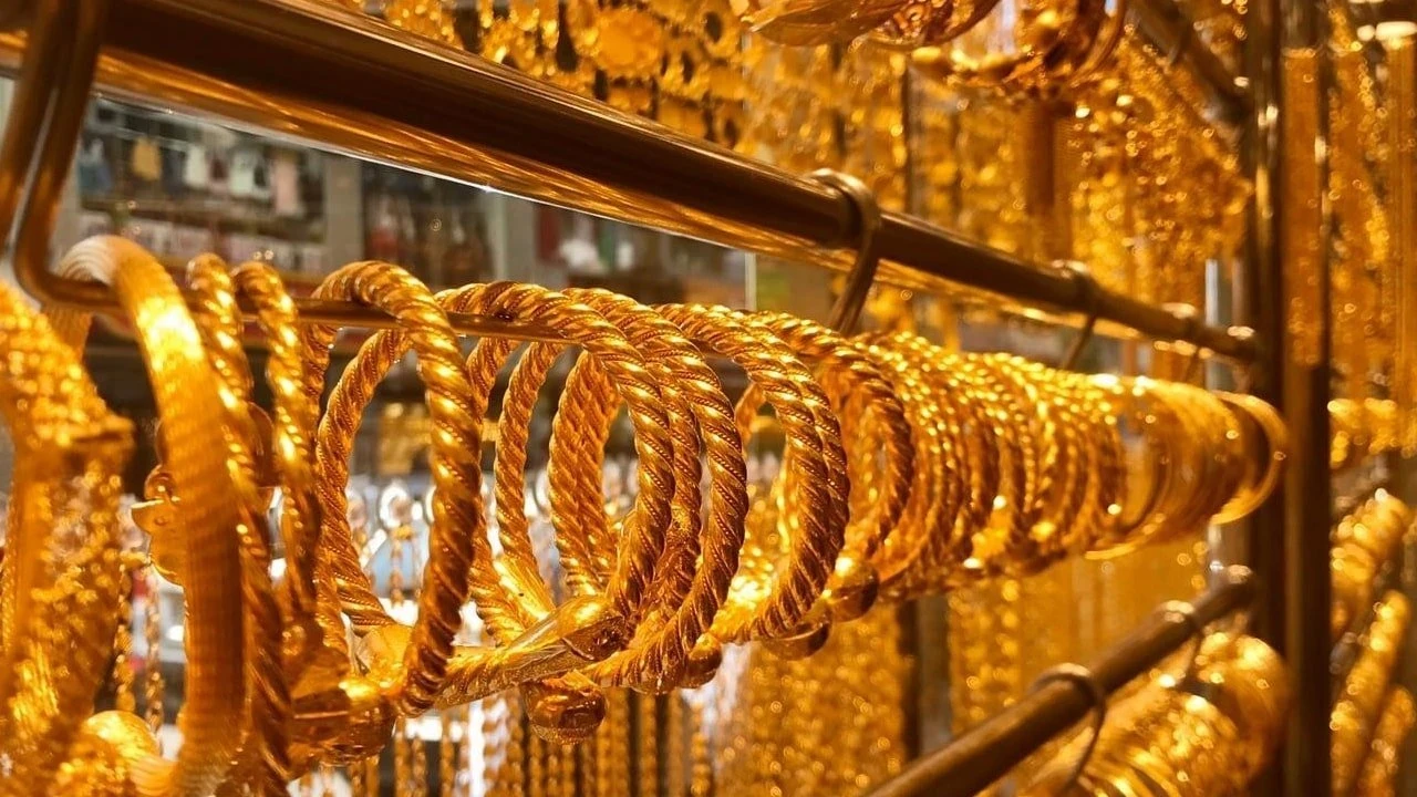 ارتفاع سعر الذهب محلياً بمقدار 7 آلاف ليرة